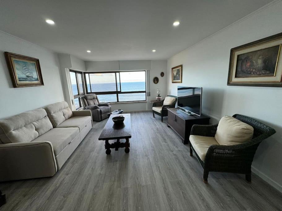 Beachfront Amazing Location - 19Th Hole Ponta Delgada  Luaran gambar