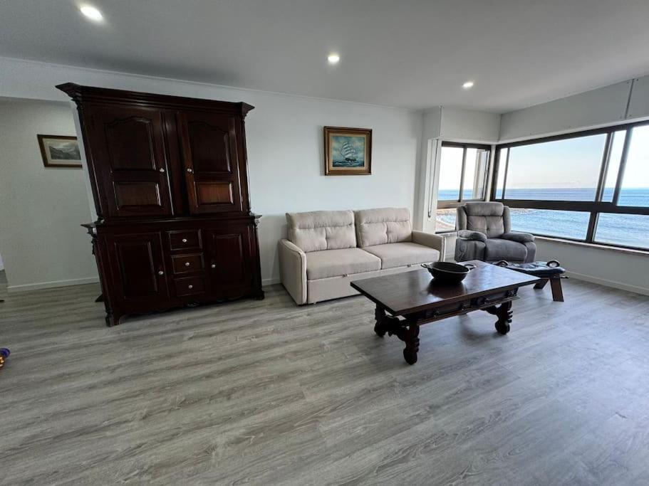 Beachfront Amazing Location - 19Th Hole Ponta Delgada  Luaran gambar
